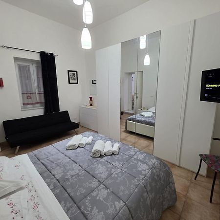 דירות סקפאטי Domus Ciccio Pompeii - Relax & Free Parking מראה חיצוני תמונה